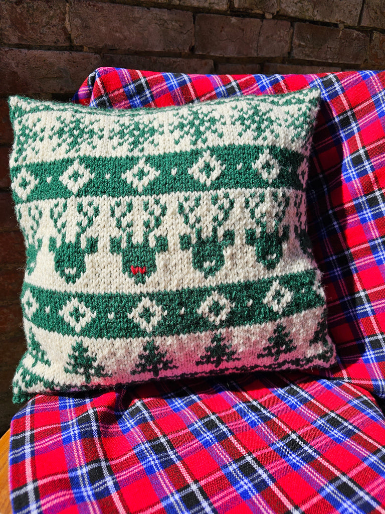 Fully Festive Cushion Knitting Kit