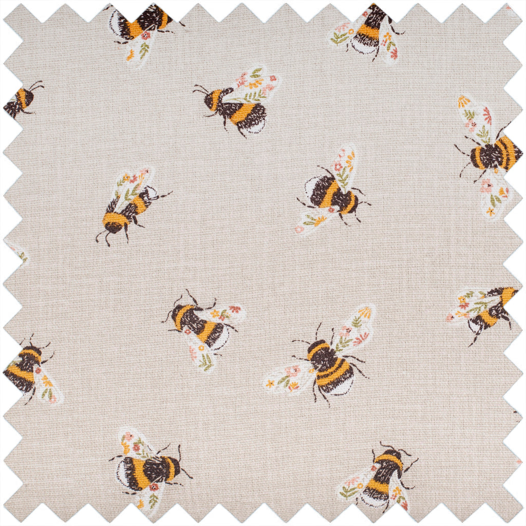 Straight Needle Case: Busy Bees