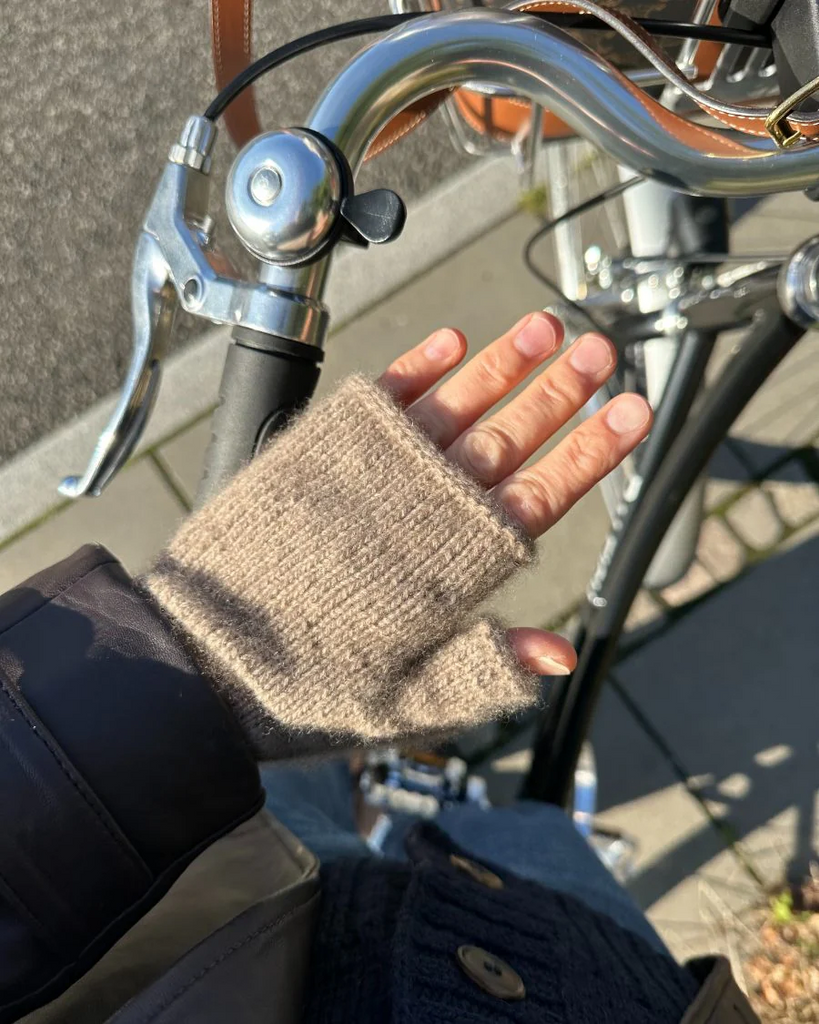 PetiteKnit - Penny Gloves