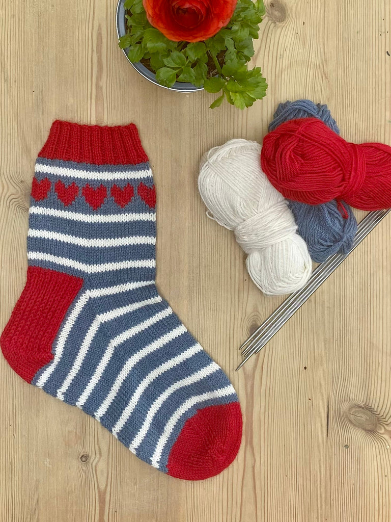 Love Hearts Socks - Knitting Kit